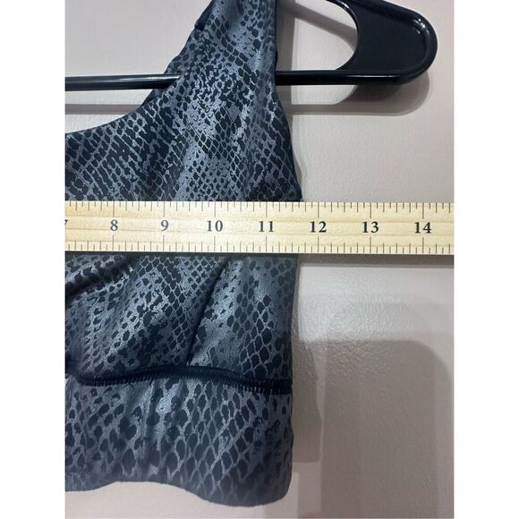 NWOT IVL Collective Snakeskin Crossbosy Straps Athlethic Sports Bra Women's 4 - Picture 5 of 10
